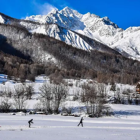 Cosy Avec Terrasse, 4 Couchages, Animaux Admis, Proche Pistes - Fr-1-330f-245 * Le Monêtier-les-Bains
